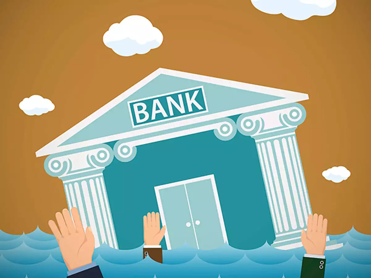 Bank Crisis 2023 : लगातार बढ़ रहा है बैंकिंग संकट, बुरी तरह टूटे बैंक के शेयर, डूबने की चरम सीमा पर है एक और बैंक