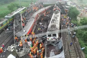 उड़ीसा रेल दुर्घटना : प्रधानमंत्री और रेल मंत्री का बड़ा ऐलान, मृतकों को दिया जाएगा 12 लाख का मुआवजा