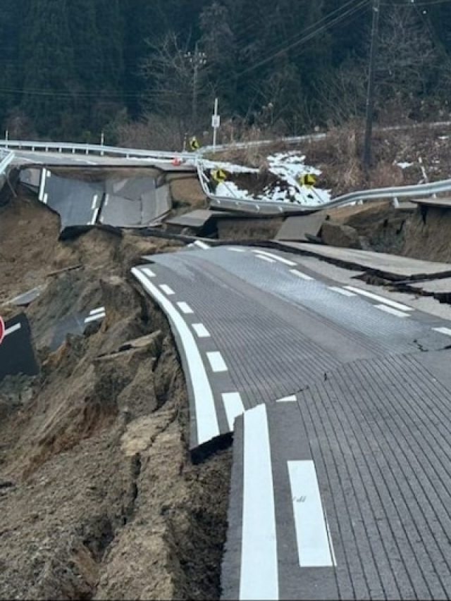जापान में भूकंप से हुए बड़ी तबाही, अब सुनामी का खतरे का भी अलर्ट जारी